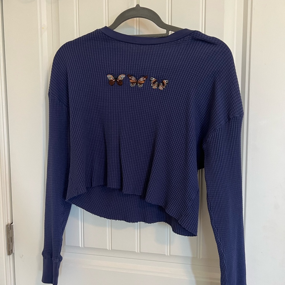 Long sleeve butterfly crop top